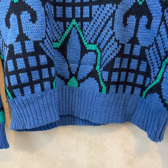 VINTAGE GIVENCHY | Givenchy Monsieur funky patterned knit crew neck sweater RARE - Picture 6 of 12